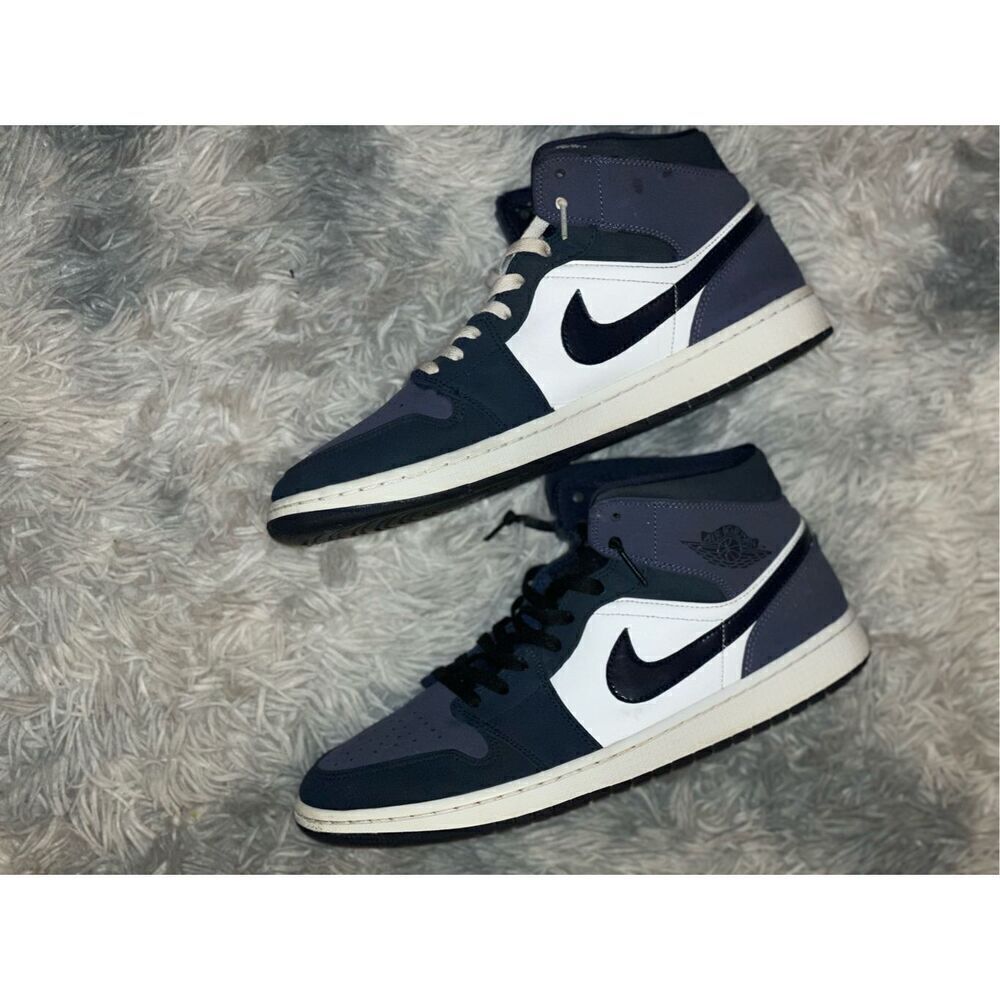 Air Jordan 1 Mid Sneakers Size 11.5 Obsidian black/Sanded purple